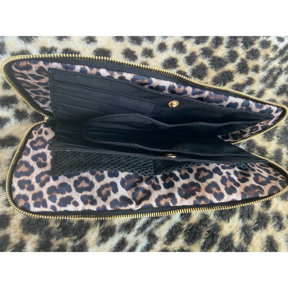 NEW! Kusshi Signature Make Up Bag Satin Black Fabric with Leopard - Picture 11 of 13